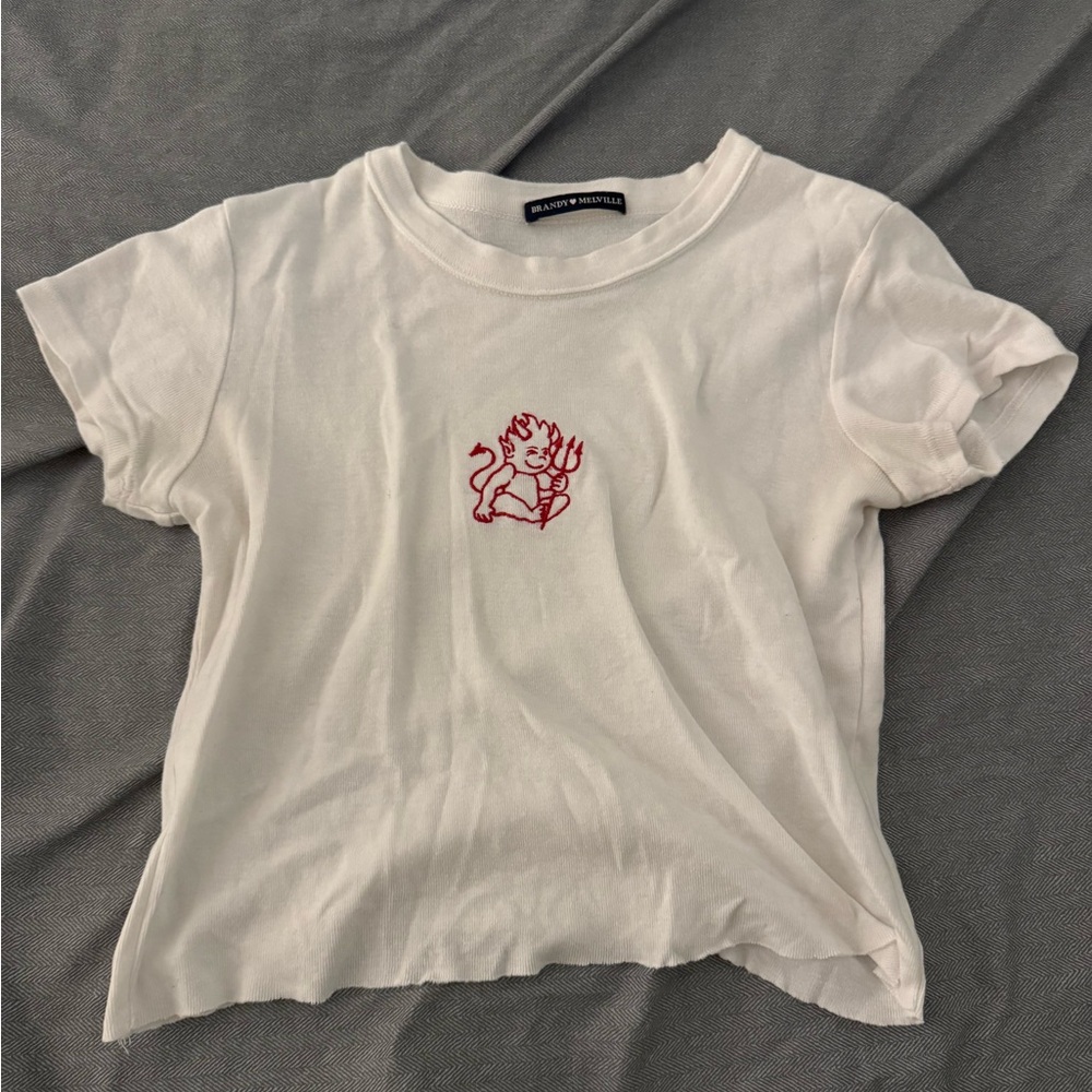 Brandy Melville baby tee